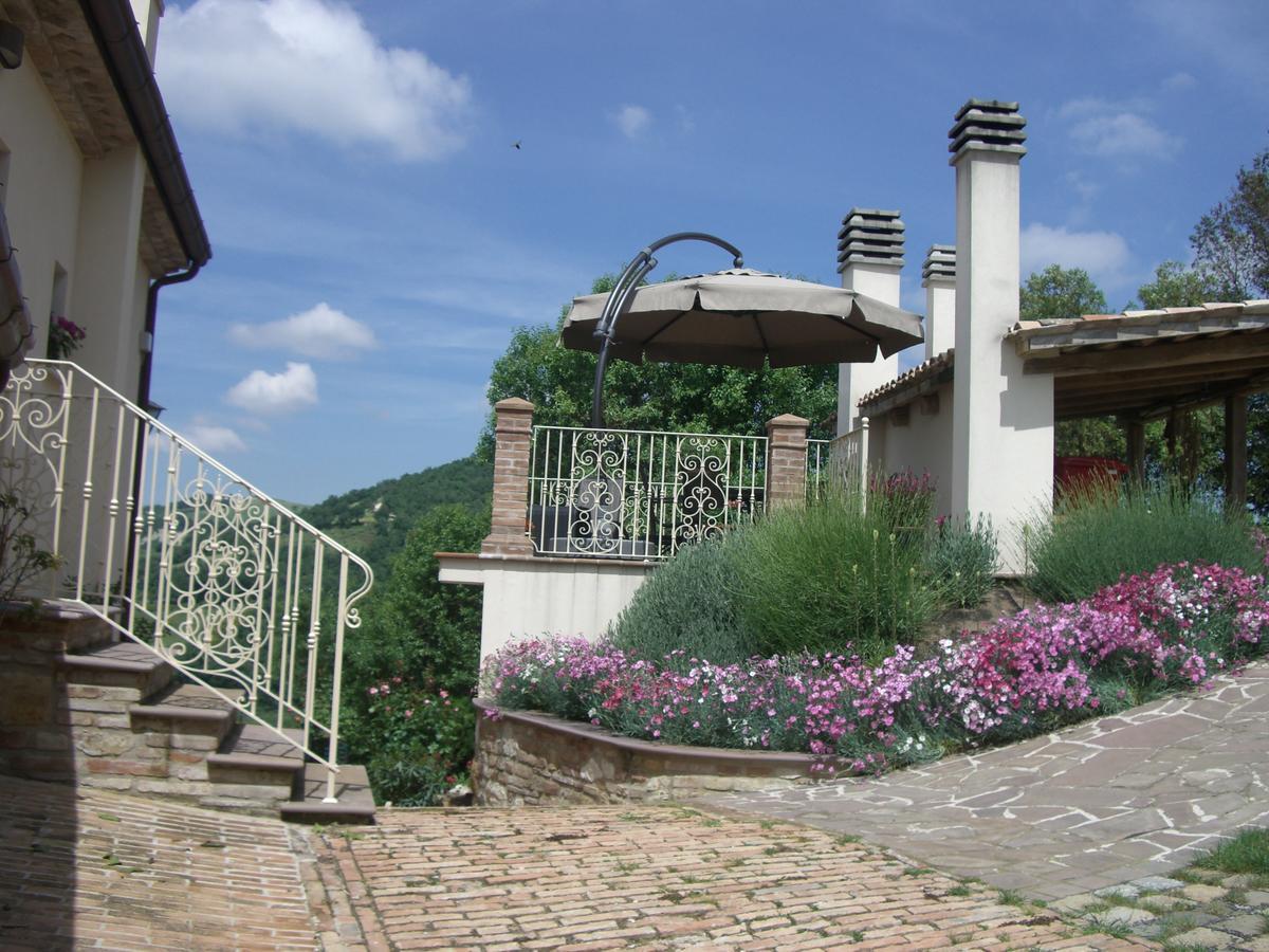 Agriturismo Pozzuolo Serrungarina Dış mekan fotoğraf