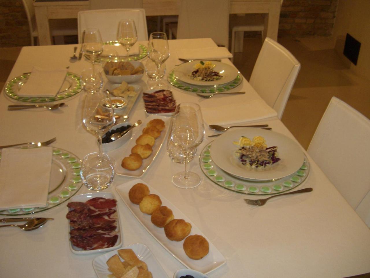 Agriturismo Pozzuolo Serrungarina Dış mekan fotoğraf