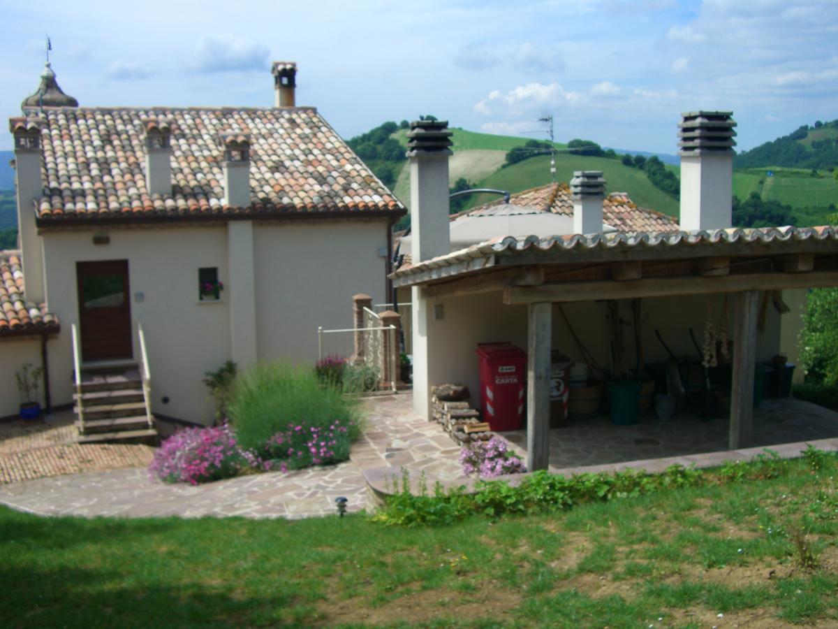 Agriturismo Pozzuolo Serrungarina Dış mekan fotoğraf